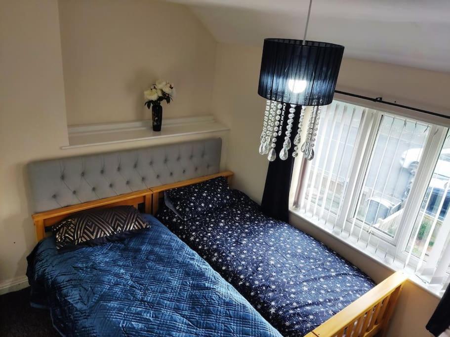 Cheerful 2-Bedroom Home With Off Street Parking Блэкпул Экстерьер фото